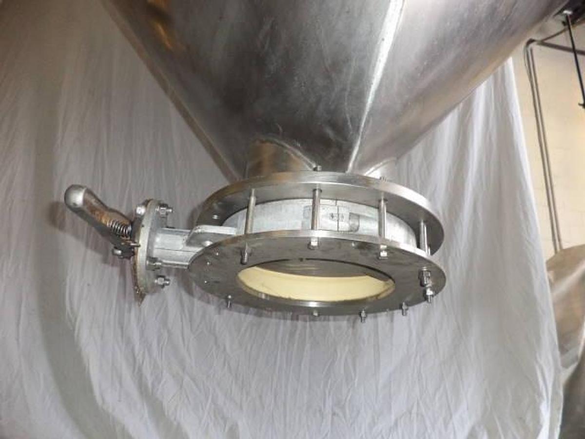 Used 100 CU.FT. Gemco Stainless Steel Twin Shell “V” Tumbling Blender, 115 LB/CF Density