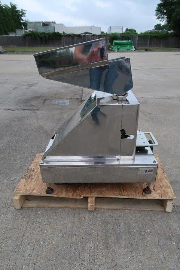 Used P+AM AL-90 Bench Top Capsule Loader