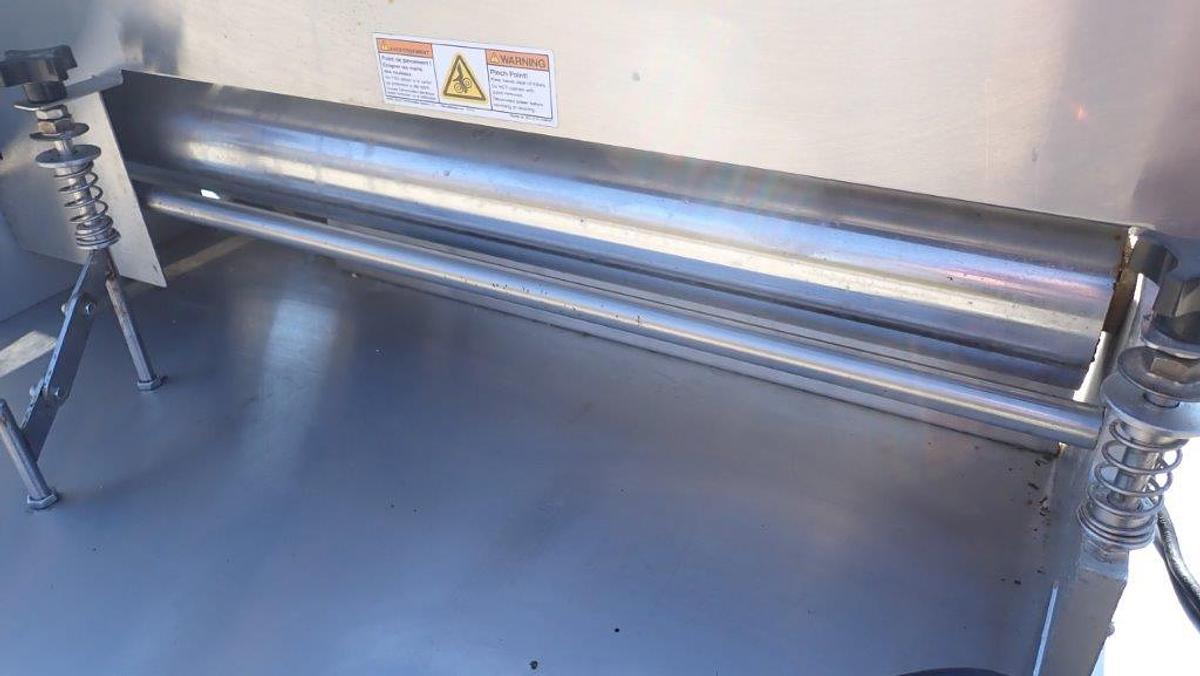 Used Oliver 641-21 Tabletop Dough Roller