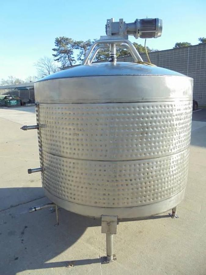 Used 1,000 Gallon Mueller Stainless Dimpled Jacketed Mix Tank