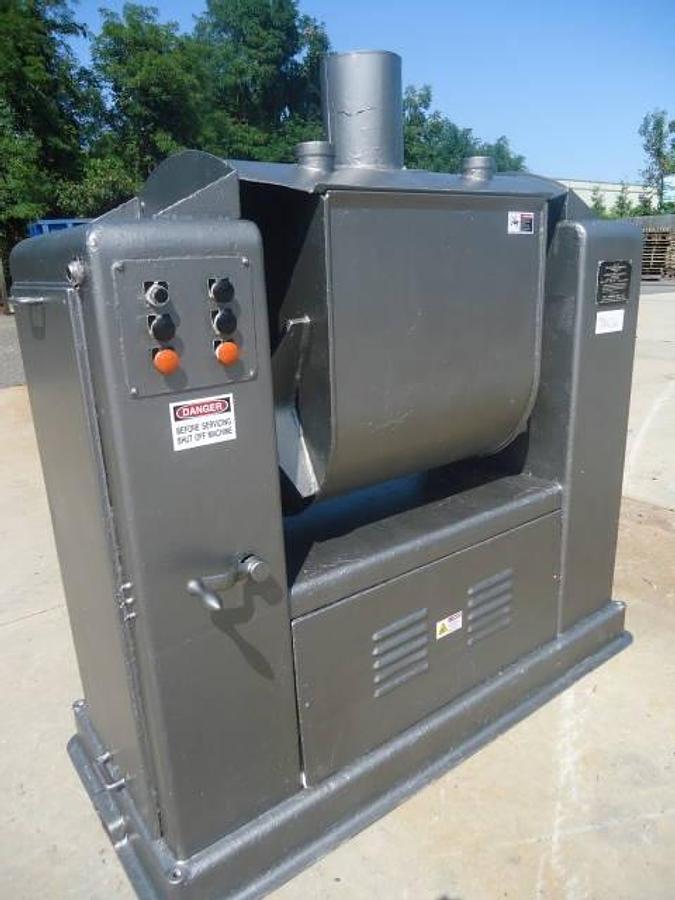 Used Triumph 1-1/2 Bbl Dough Mixer, Tilt Discharge