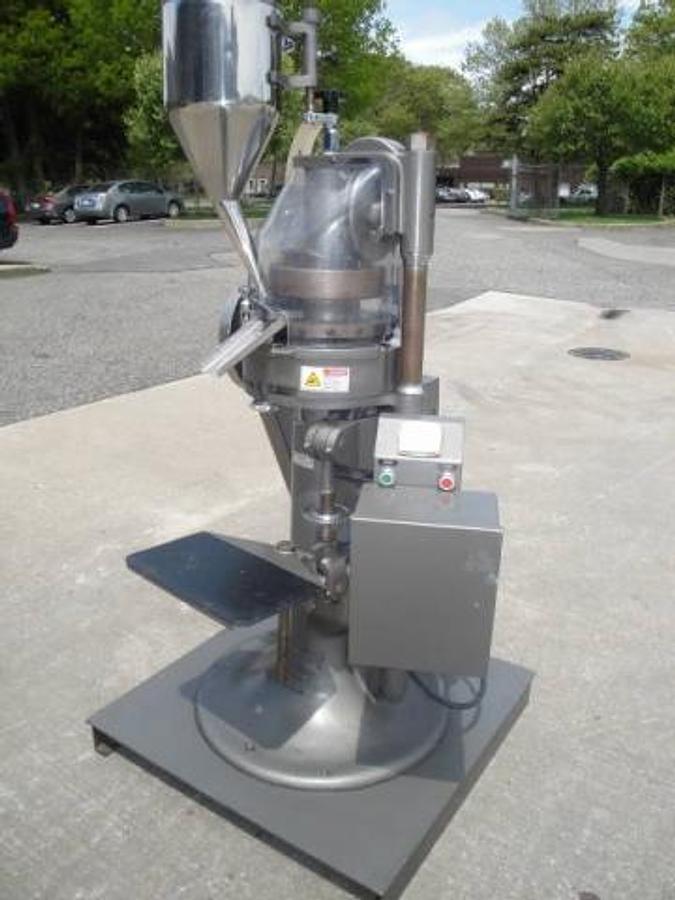 Used Manesty B3b Rotary Tablet Press, 16 Station