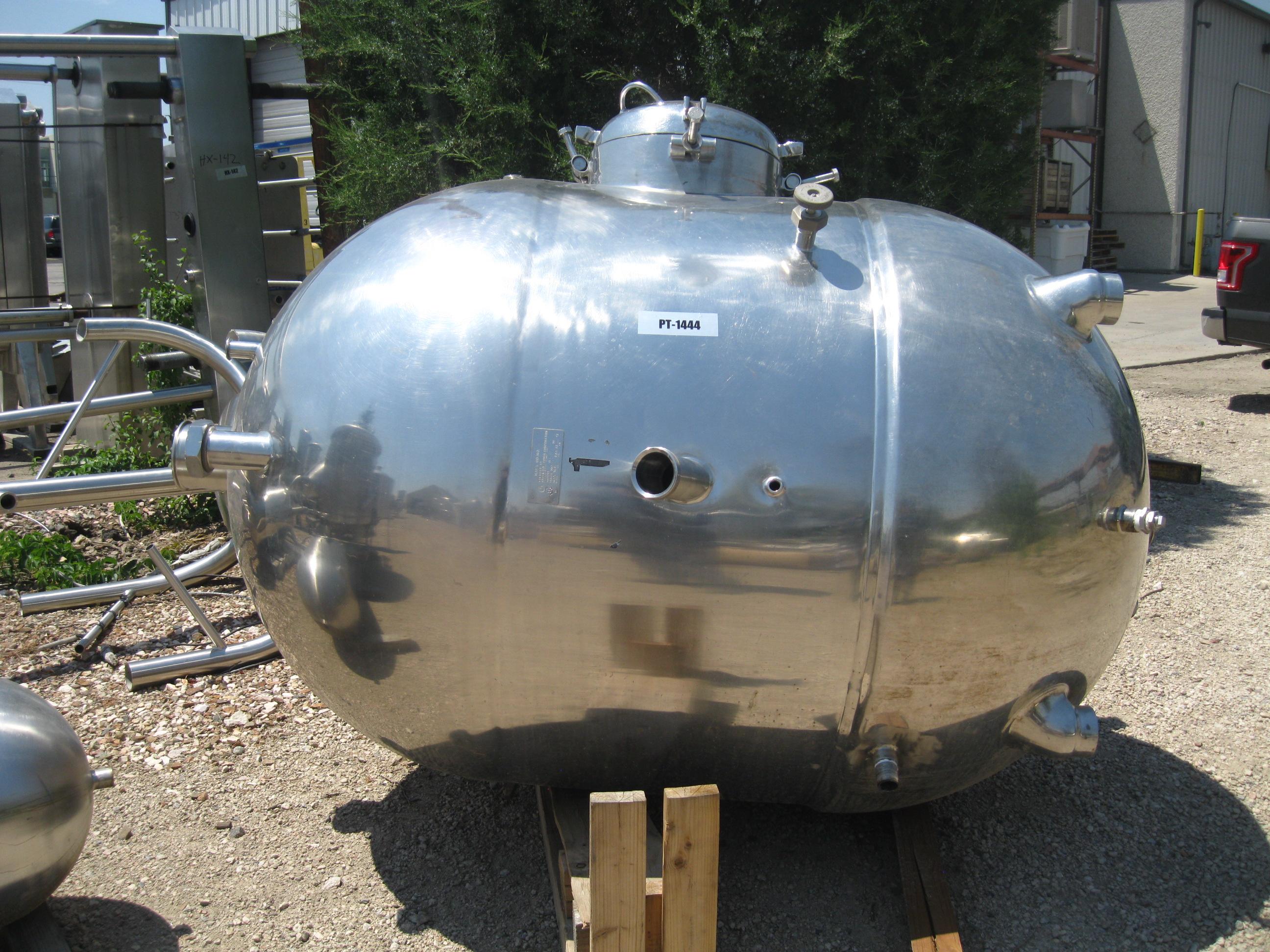 Used 400 GALLON VACUUM KETTLE TANK. GROEN MODEL NVA-300 SERIAL 13141