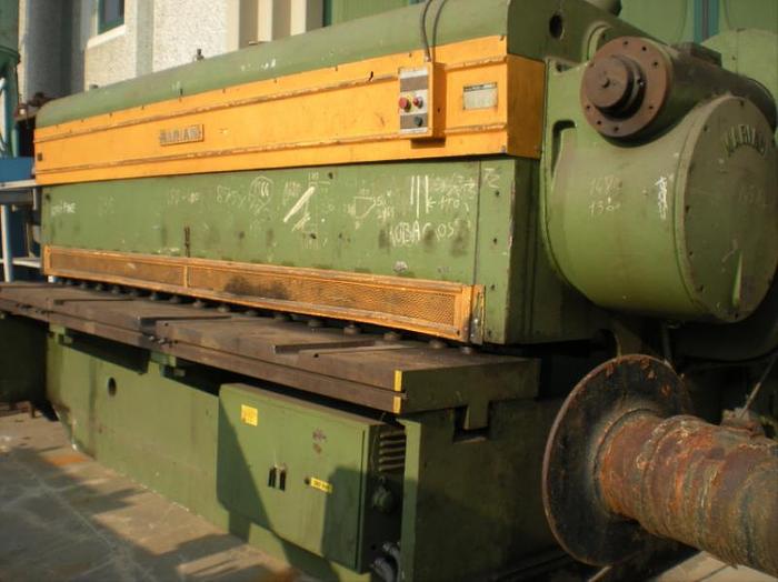 Usato CESOIA MARIANI MECCANICA 4000 X 10