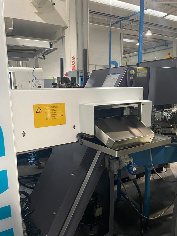 Used Tornio ad asse orizzontale testa fissa CNC SIEMENS