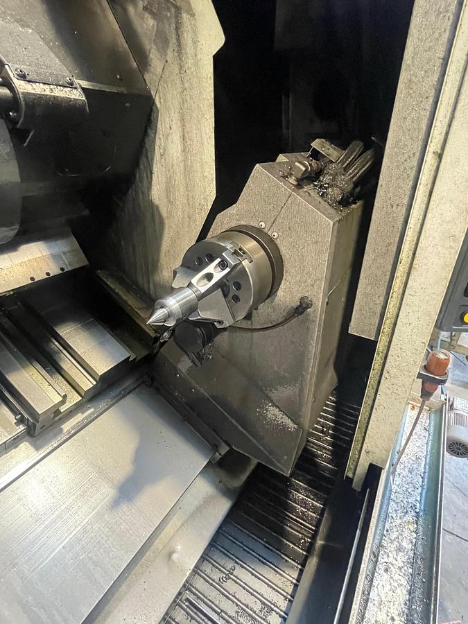 Used Tornio cnc testa fissa ad asse orizzontale MORISEIKI NL 2500 SY