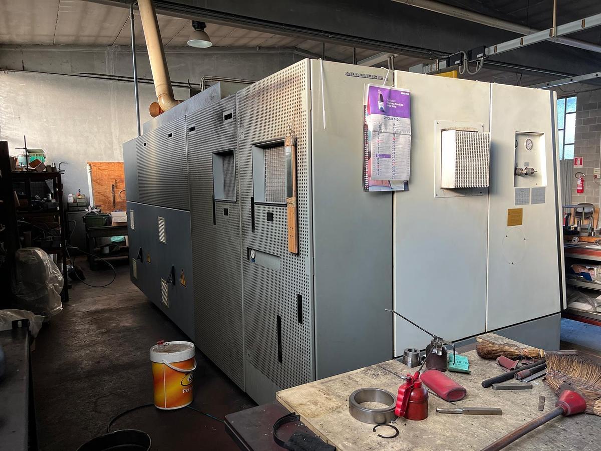 Used Tornio a testa fissa ad asse orizzontale GILDEMEISTER CTX 520 Linear