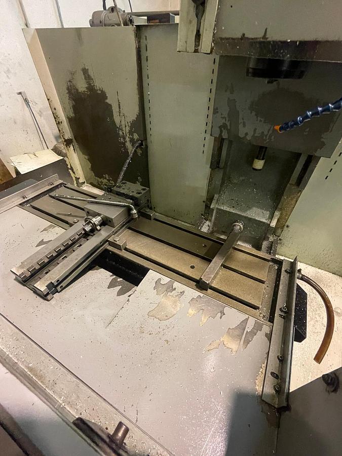 Used Fresatrice cnc HAAS TOOL ROOM 