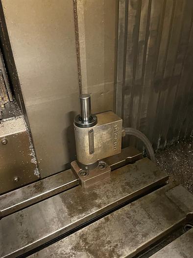 Usato Centro di lavoro verticale MAZAK VCT 200 B