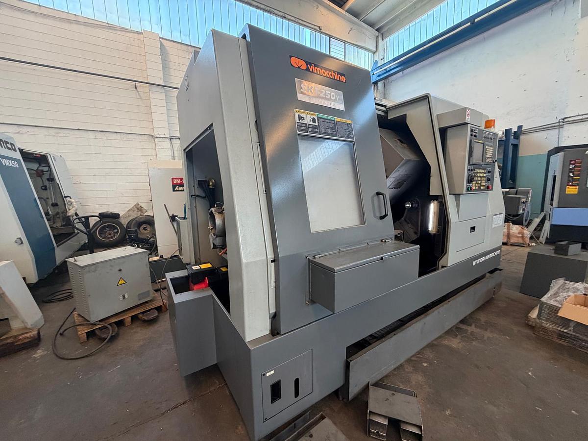 Used Tornio cnc ad asse orizzontale HYUNDAI-KIA SKT 15 SLM 