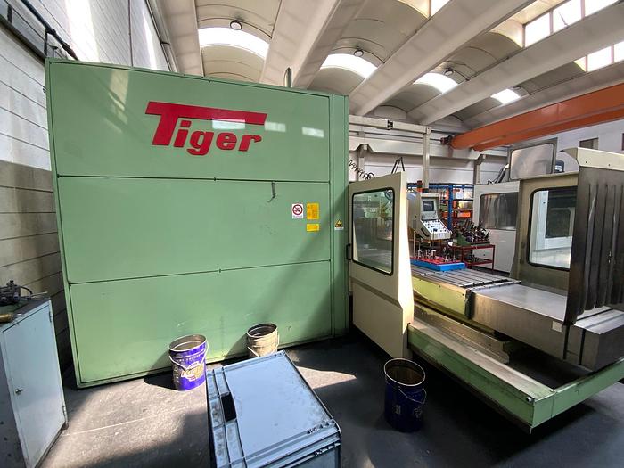 Used Fresatrice cnc TIGER TPA 5