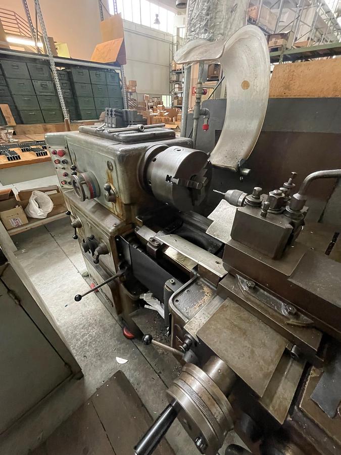 Used Tornio parallelo CMT 250 