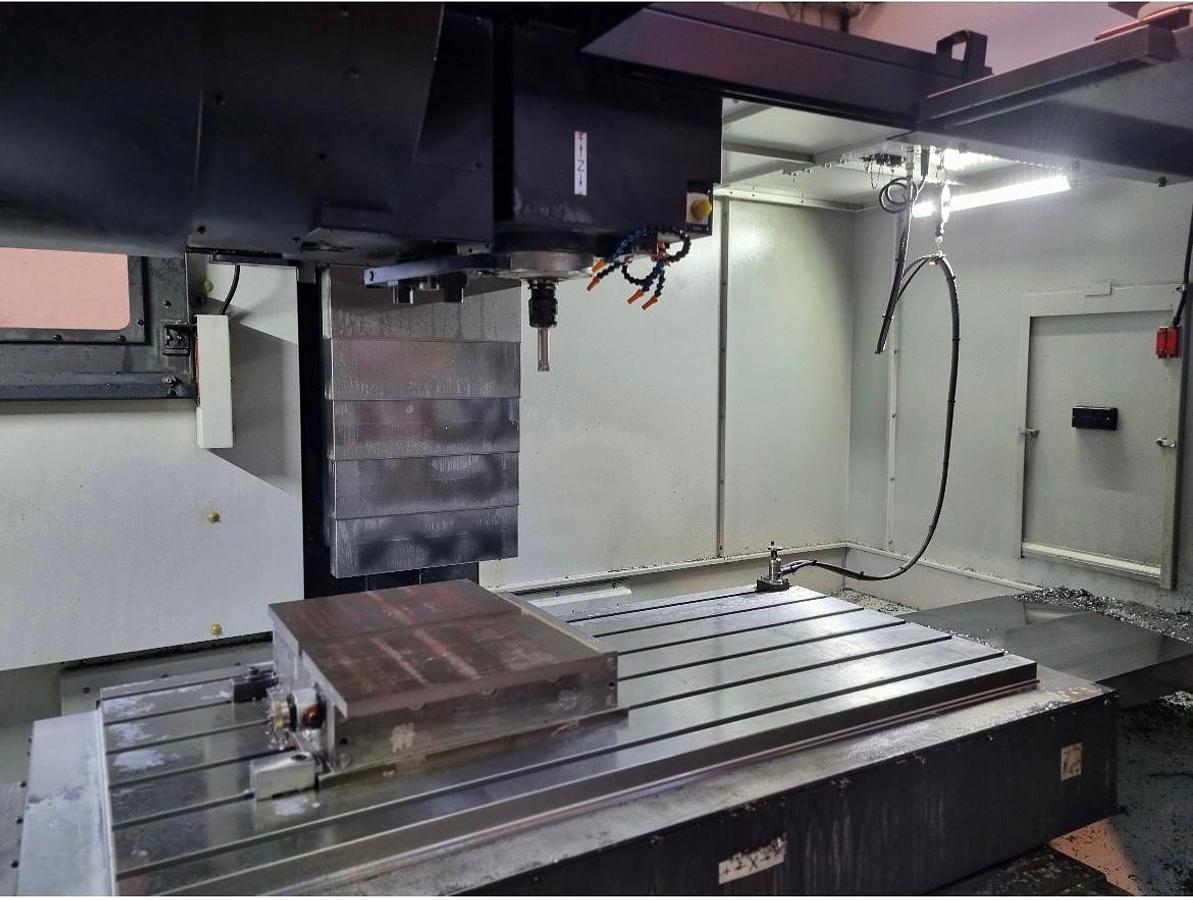 Used Centro di lavoro verticale DOOSAN MYNKS 7500