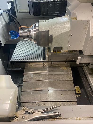 Usato TORNIO CNC A FANTINA MOBILE TSUGAMI B0386E-III CON CARICATORE DI BARRE TOP AUTOMAZIONI RES 442