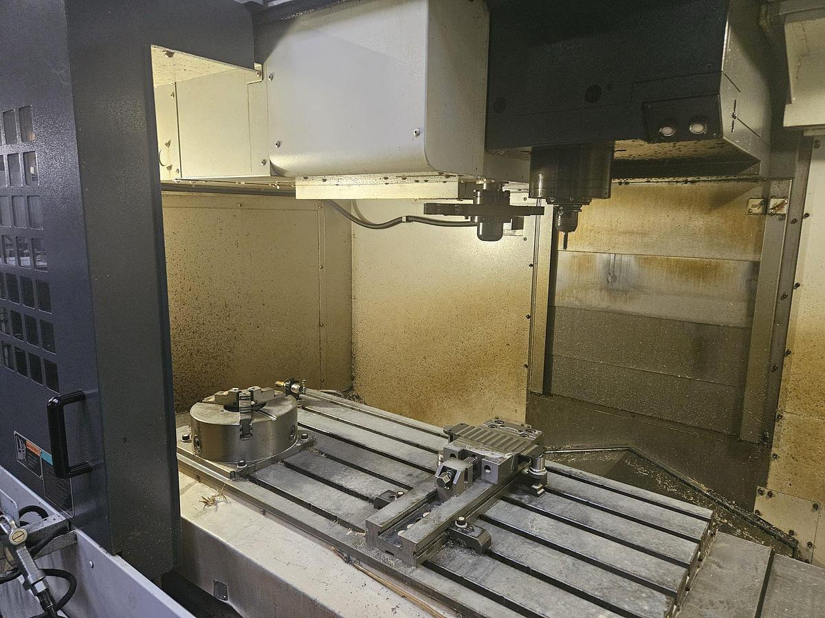 Used Centro di lavoro verticale MORISEIKI NV5000 a/40