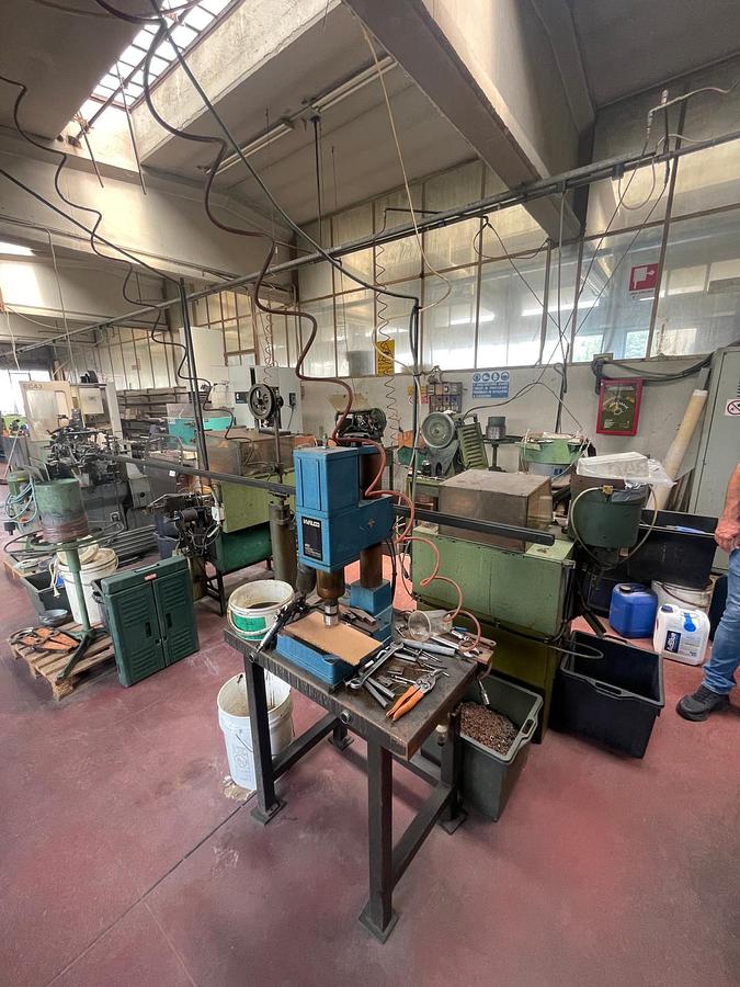 Used Lotto macchinari per la lavorazione del filo metallico 