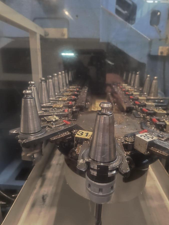 Used Centro di lavoro verticale pallettizzato MAZAK VARIAXIS 630