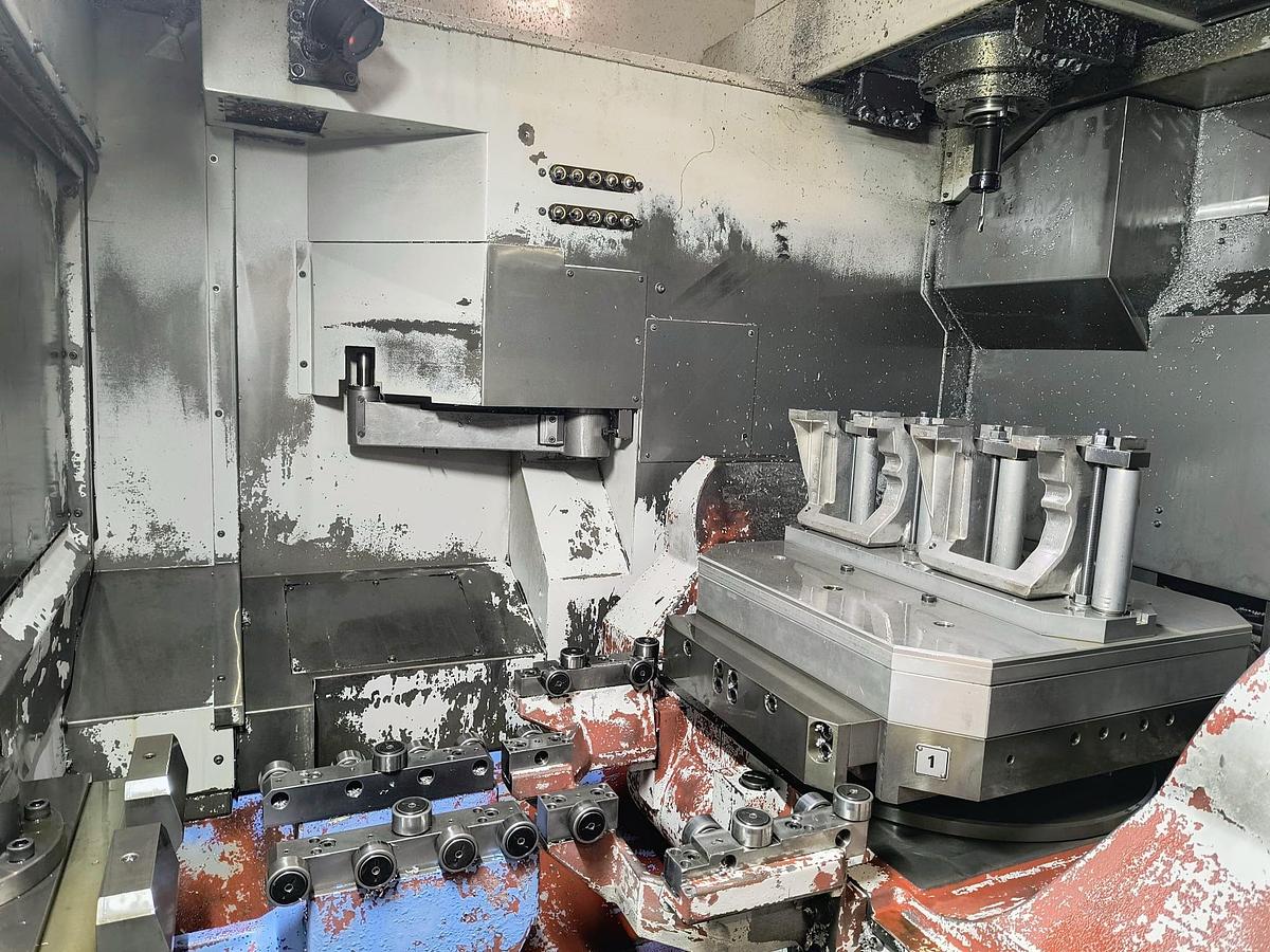 Used Centro di lavoro verticale pallettizzato MAZAK VARIAXIS 630