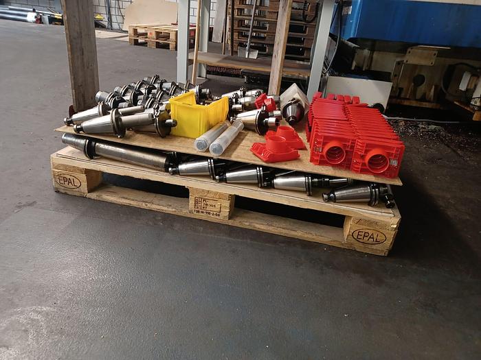 Used Centro di lavoro verticale DAEWOO Ace V600