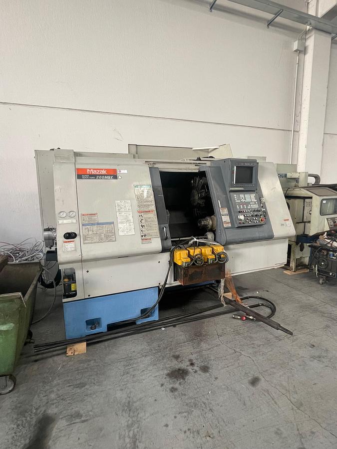 Used Tornio testa fissa MAZAK SQT 200