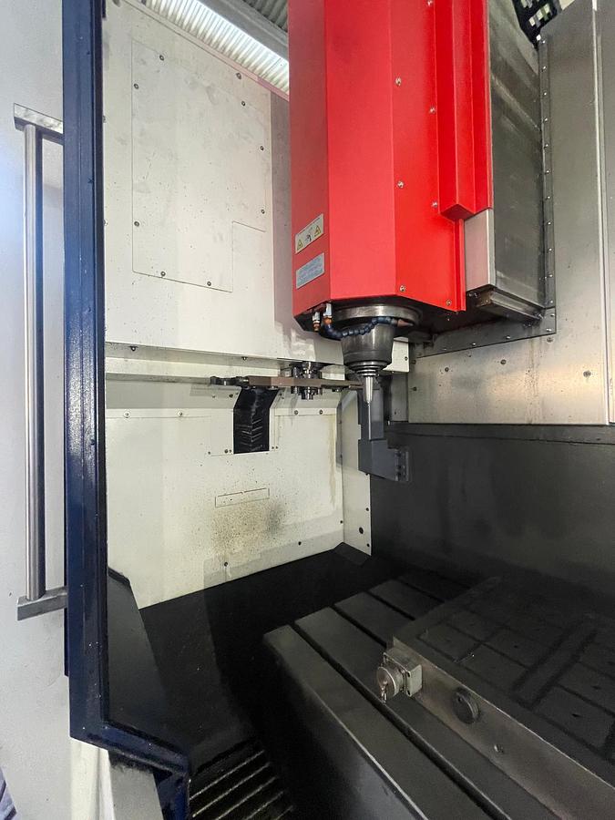 Used Centro di lavoro verticale EMCO EM 1200