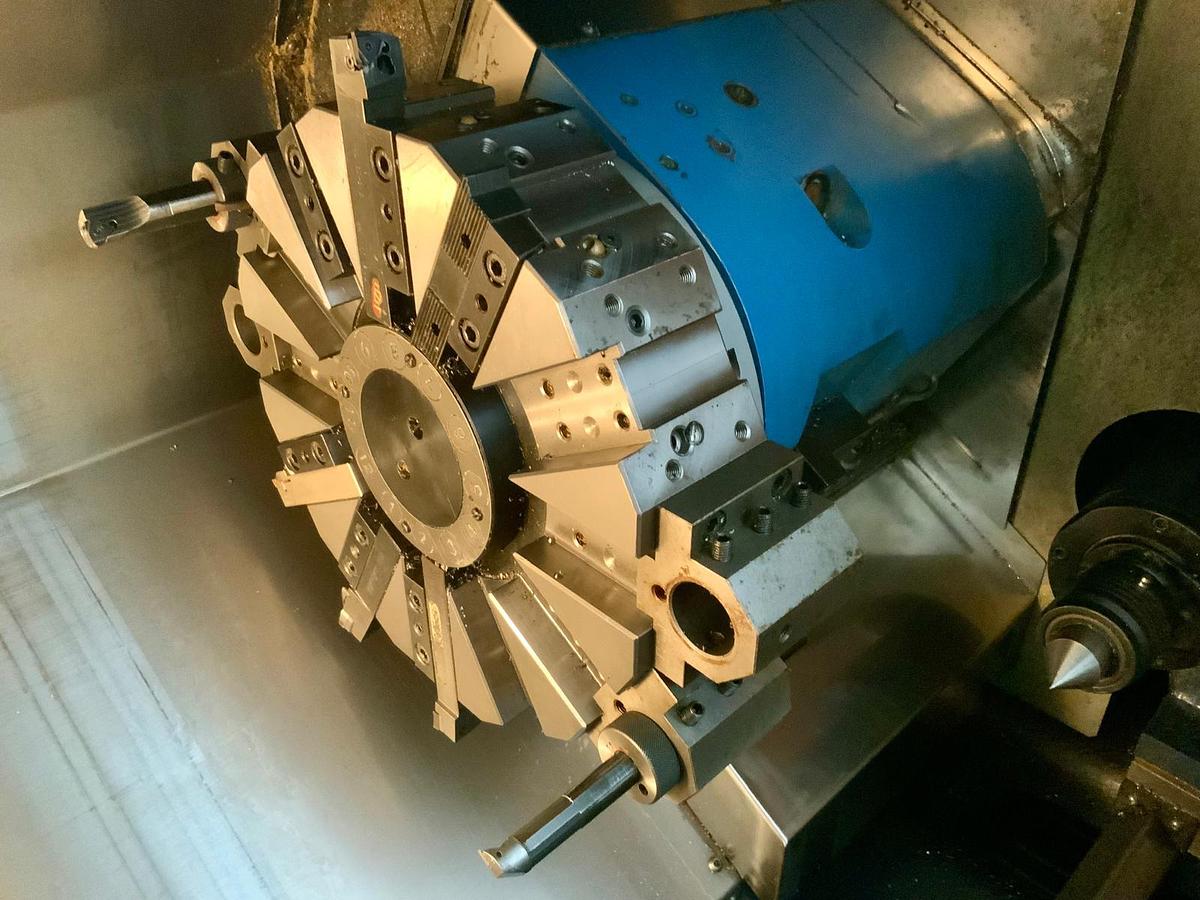 Used Tornio cnc ad asse orizzontale FEMCO HL-25