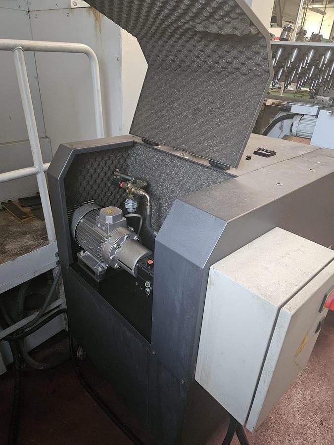 Used Centro di lavoro verticale MORISEIKI NV5000 a/40