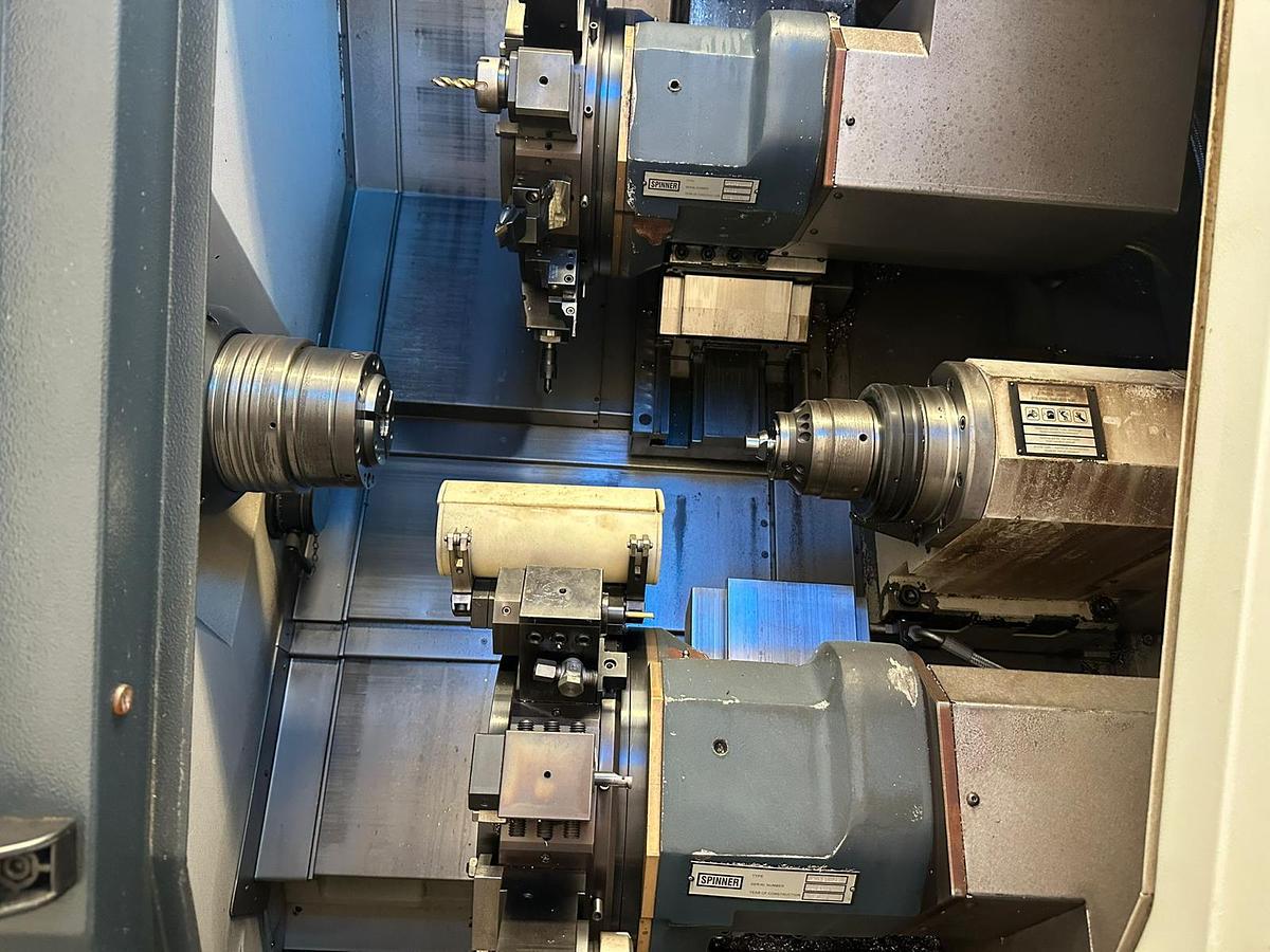 Used Tornio CNC ad asse orizzontale SPINNER
