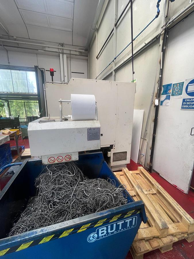 Used Tornio CNC ad asse orizzontale DOOSAN PUMA 2000