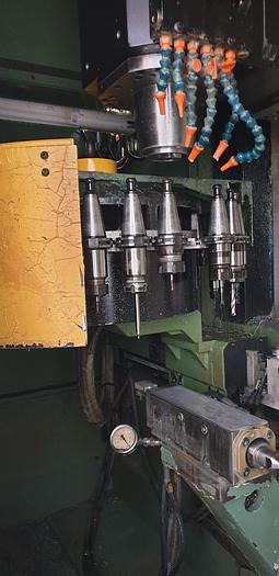 Used centro di lavoro verticale 5 assi CB FERRARI A-15