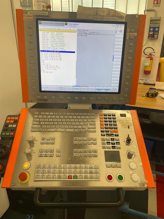 Used Centro di lavoro MIKRON MILL P 800 D