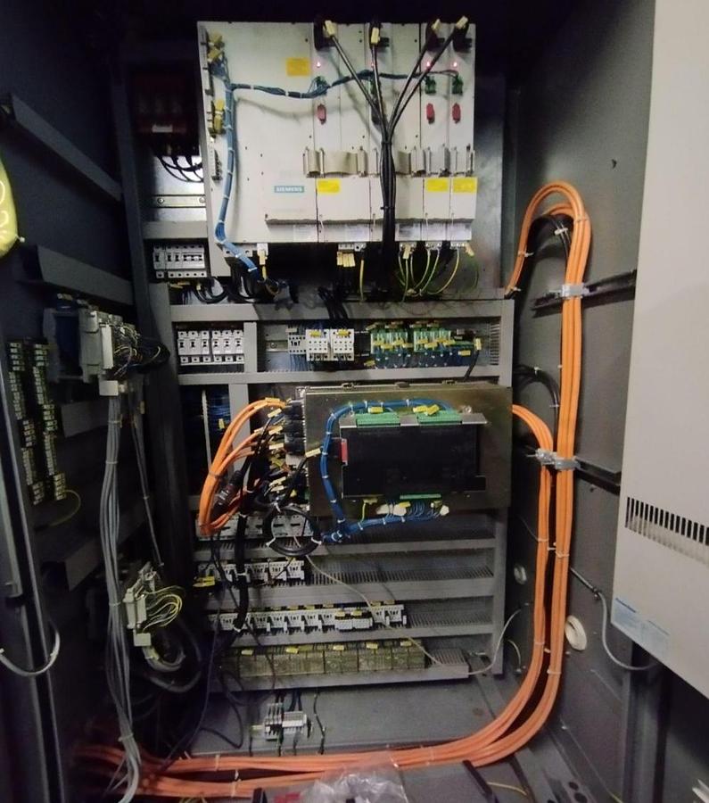 Used Centro di lavoro verticale 3 assi DMG DMC 50 V