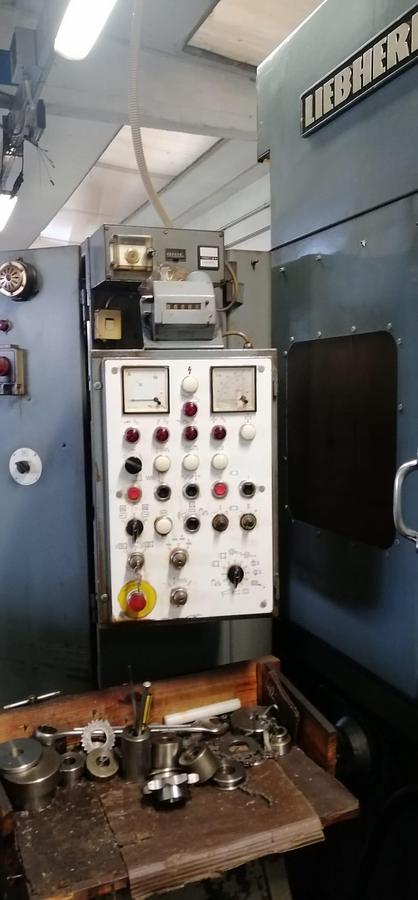 Used Dentatrice a creatore LIEBHERR LN 350