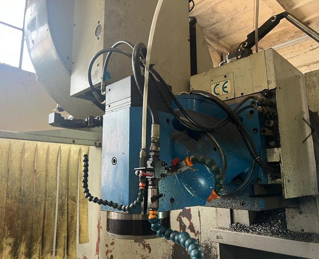 Used Fresatrice cnc a banco fisso EUMACH FBE 2600