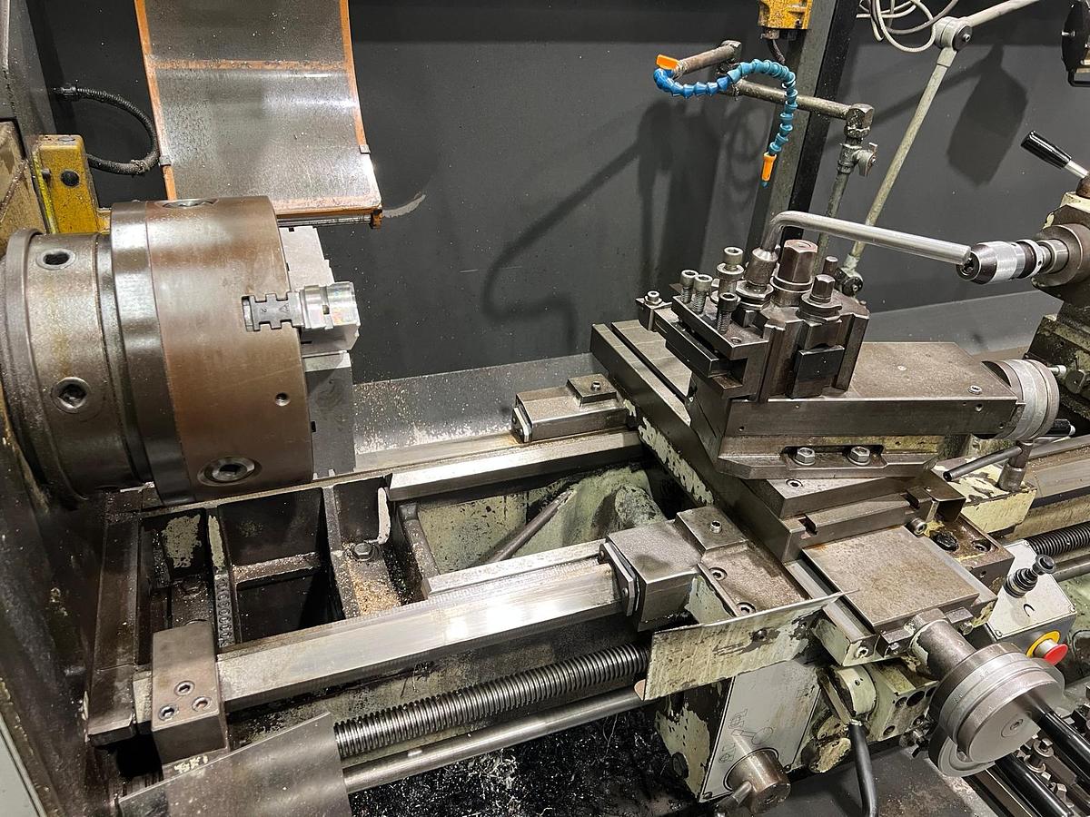 Used Tornio parallelo MOMAC SM 260 