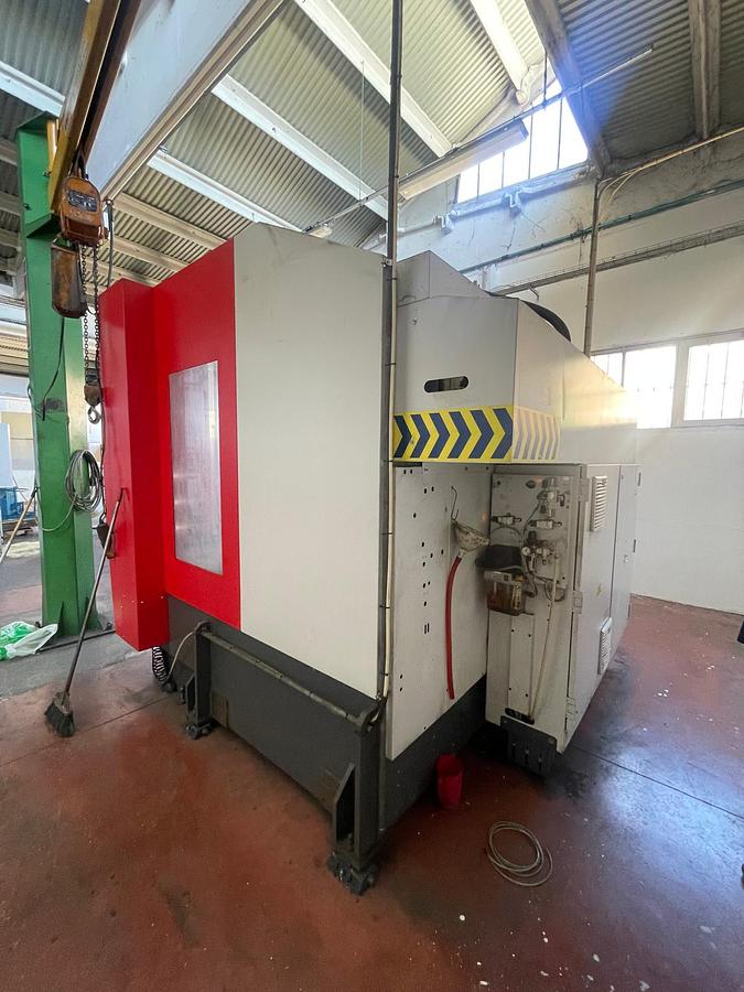 Used Centro di lavoro verticale EMCO EM 1200