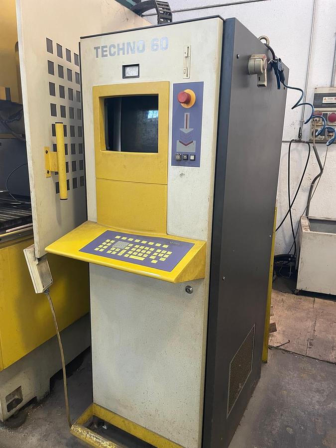 Used Elettroerosione a tuffo ONA TECHNO C 400