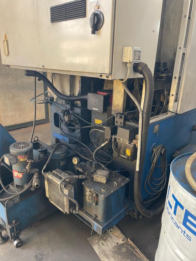 Used Tornio verticale DAEWOO PUMA V 300