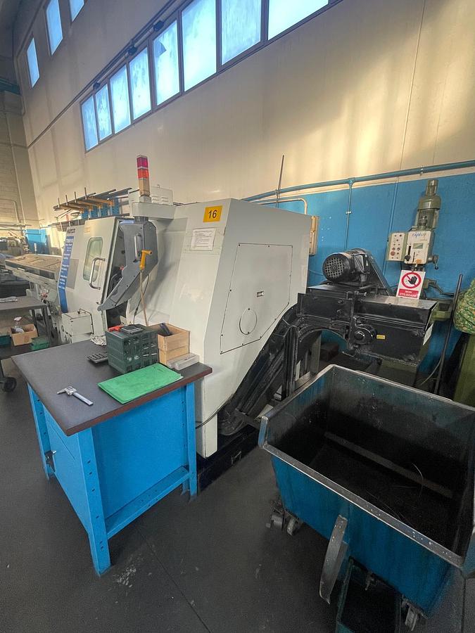 Used Tornio cnc HURCO TMM10