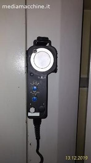 Usato CENTRO DI LAVORO VERTICALE SHE HONG OMICRON 1020