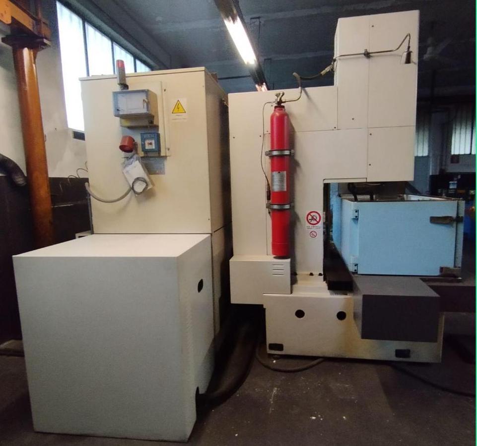 Used Elettroerosione a tuffo AGIE AGIETRON 3U