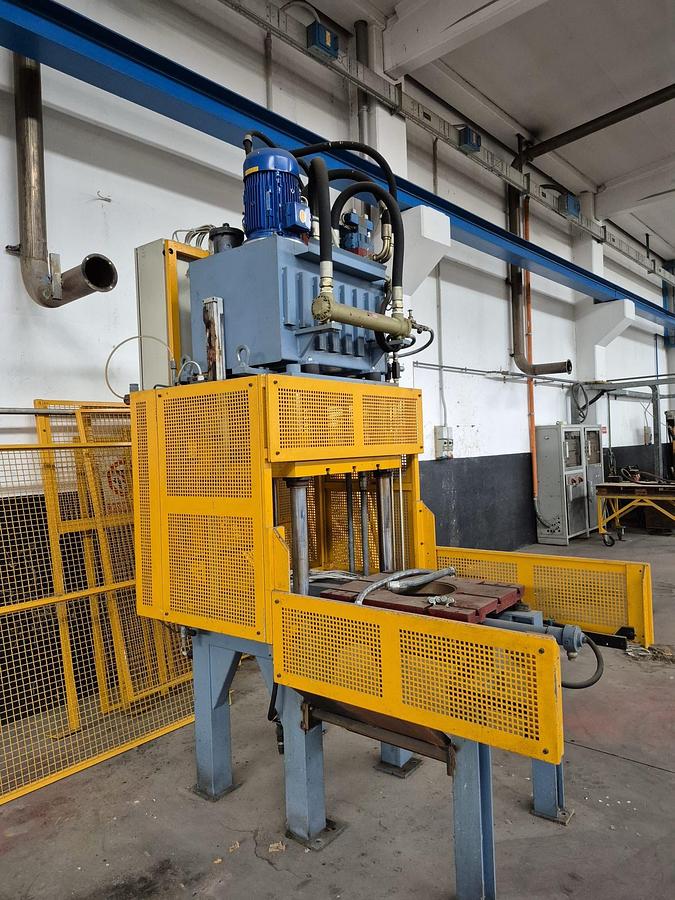 Used Pressa DIESSE PRESSE 2V-T10