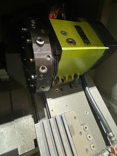 Usato TORNIO CNC ORIZZONTALE TESTA FISSA BENZINGER TNC-S