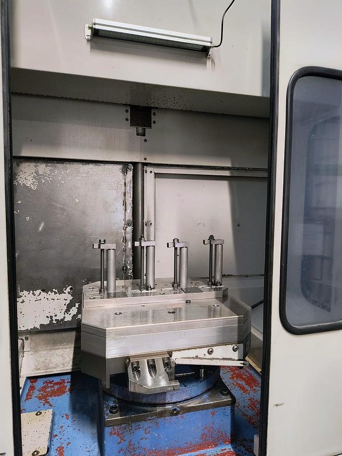 Used Centro di lavoro verticale pallettizzato MAZAK VARIAXIS 630