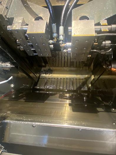 Usato TORNIO CNC FANTINA MOBILE TORNOS SIGMA 20 COMPLETA DI CARICATORE ROBOBAR SBF 532