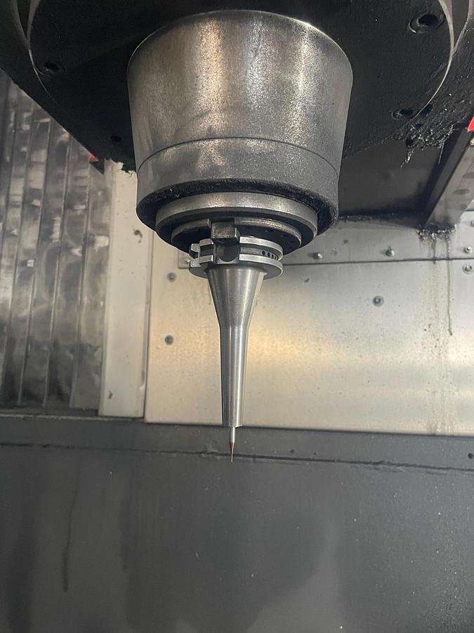 Used Centro di lavoro verticale EMCO EM 1200