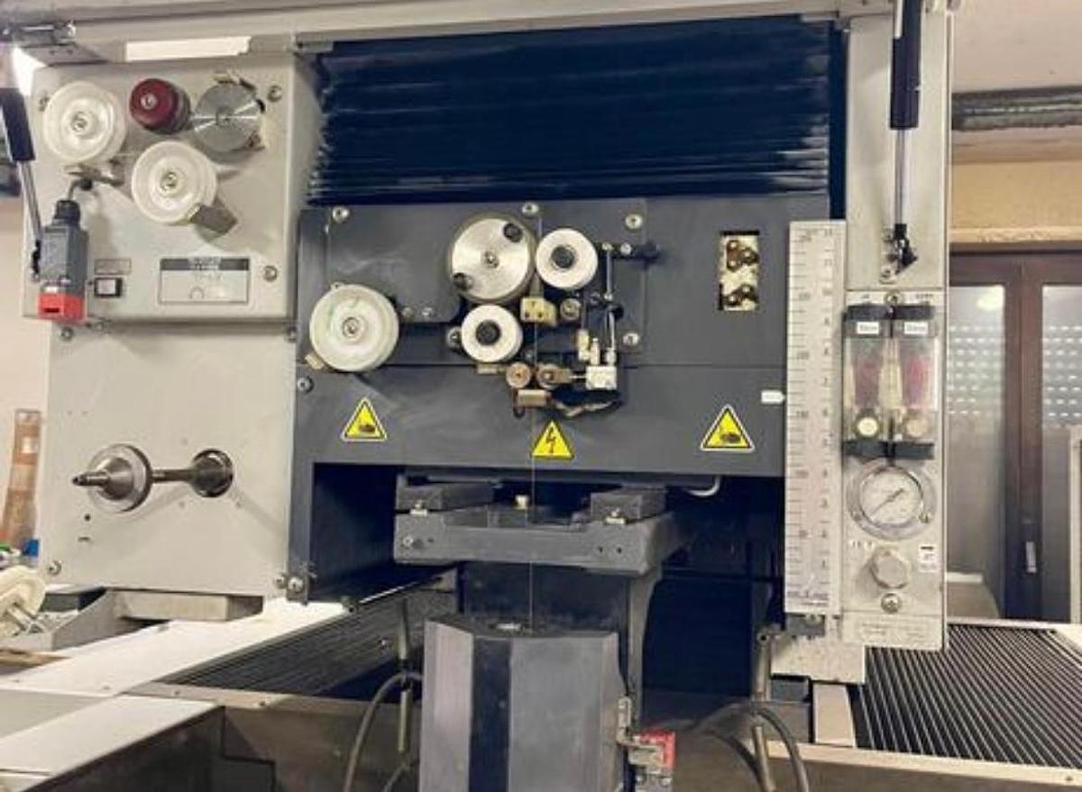 Used Elettroerosione MITSUBISHI MV2400 S