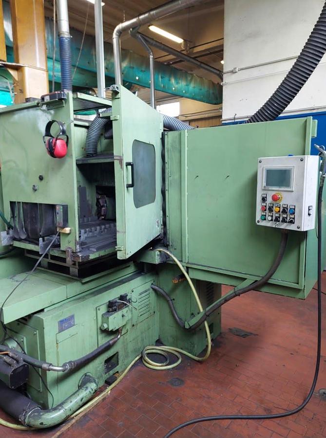 Used Rettifica frontale TAU-B