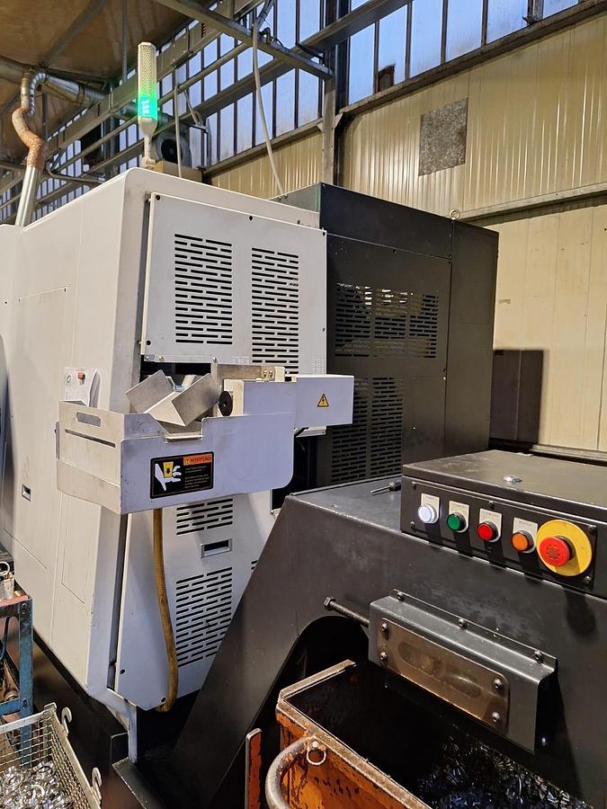 Used Tornio cnc ad asse orizzontale DOOSAN TT2100 SYYB