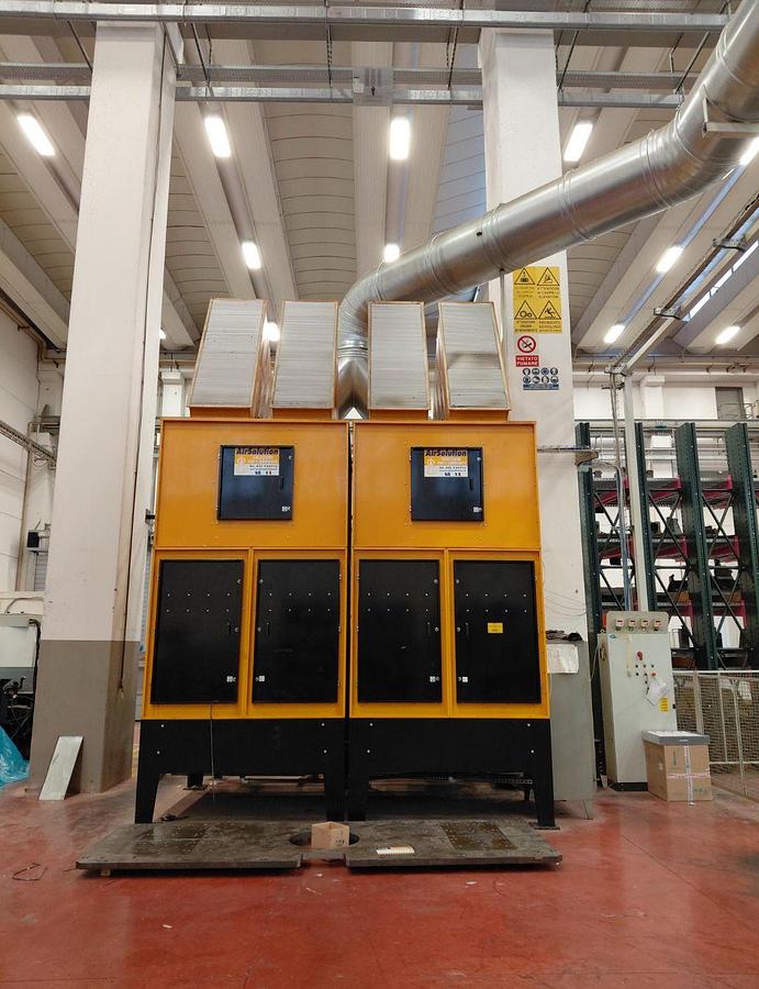 Used Alesatrice montante mobile con doppia tavola FPT SPIRIT 450